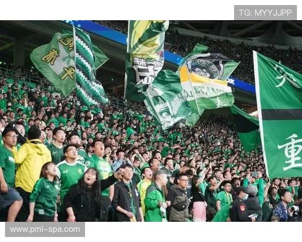 北京国安在工体迎来璀璨夜景，展现城市足球魅力与活力