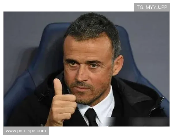 恩里克中场配置再引关注，精英组合助力球队表现稳健与提升