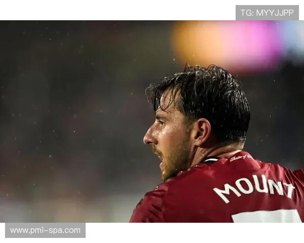 曼联复兴进程仍未完成，球队稳定性面临考验，赛季走势存在不确定性。