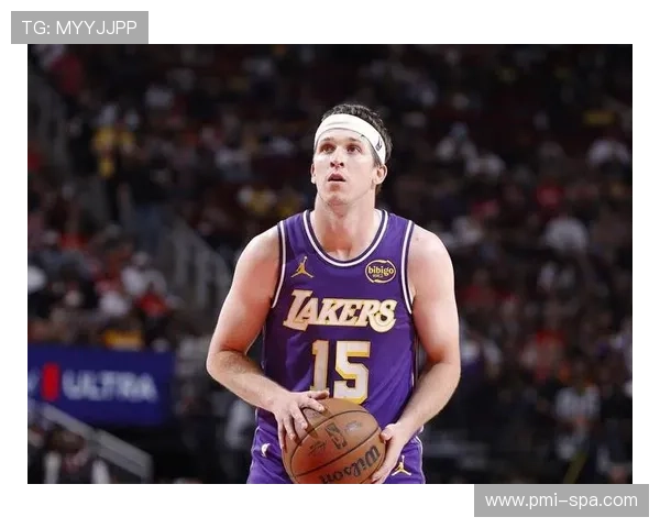 奥斯汀·里夫斯无球跑动提升效率 弱化防守压力拉开空间